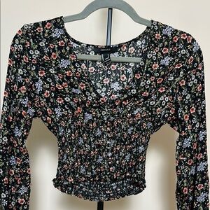 💜 Forever 21 | Black/Blue/Pink Floral Fitted Crop Blouse | Silver Threaded | S